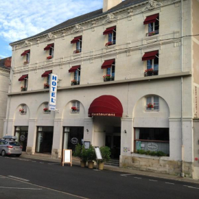Отель Hôtel L'Univers  Шательро